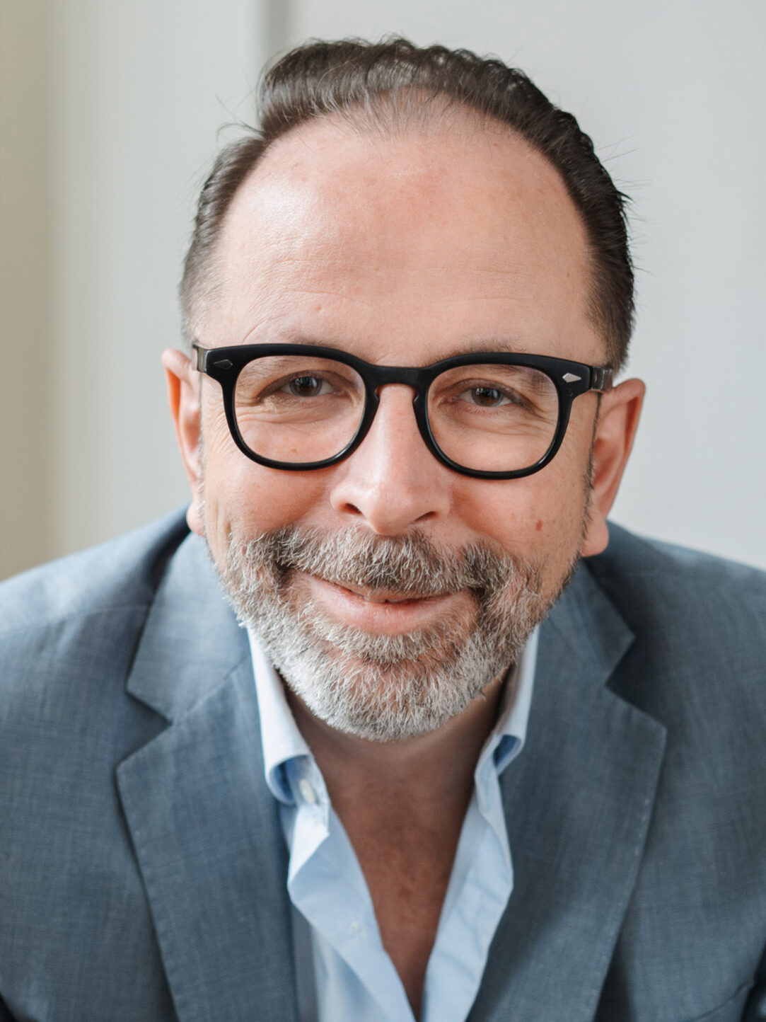 Dr. Oliver Ernst Oliver Ernst